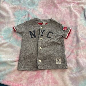 Baby boy gap NYC button up 12-18 months